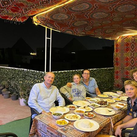 Jana Pyramids View In 3 Bed and Breakfast Kafret el-Gabal Buitenkant foto
