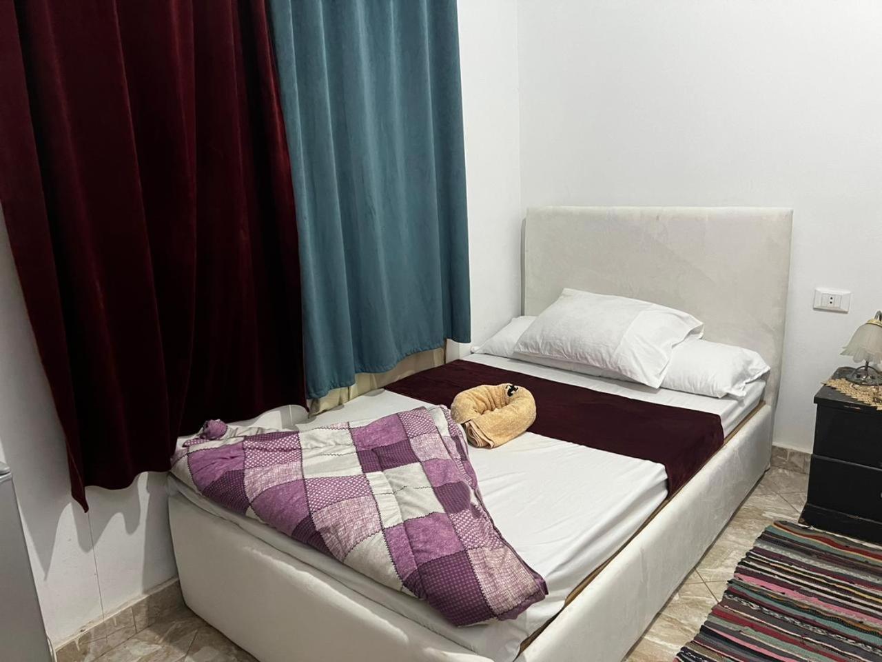 Jana Pyramids View In 3 Bed and Breakfast Kafret el-Gabal Buitenkant foto