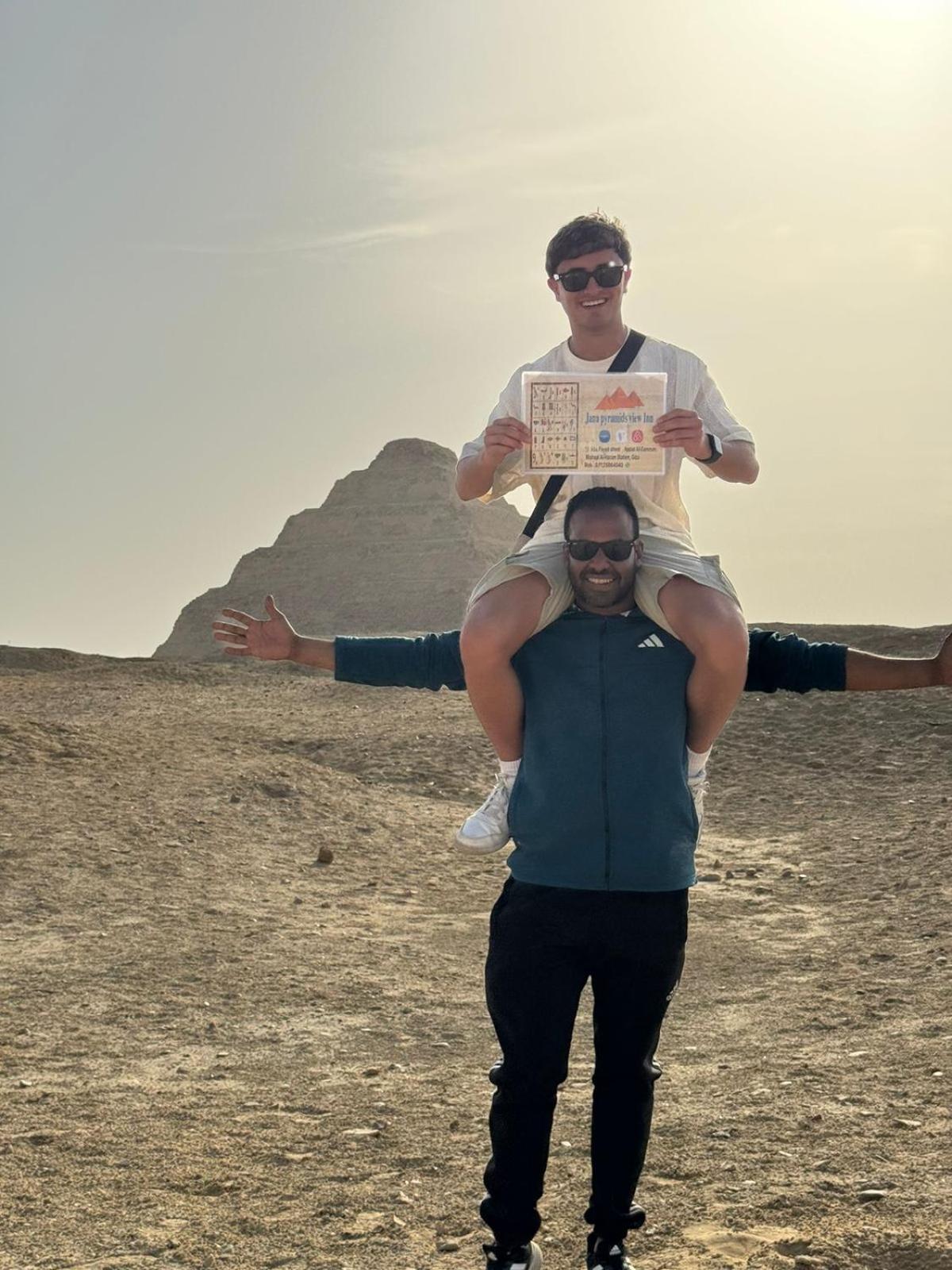 Jana Pyramids View In 3 Bed and Breakfast Kafret el-Gabal Buitenkant foto