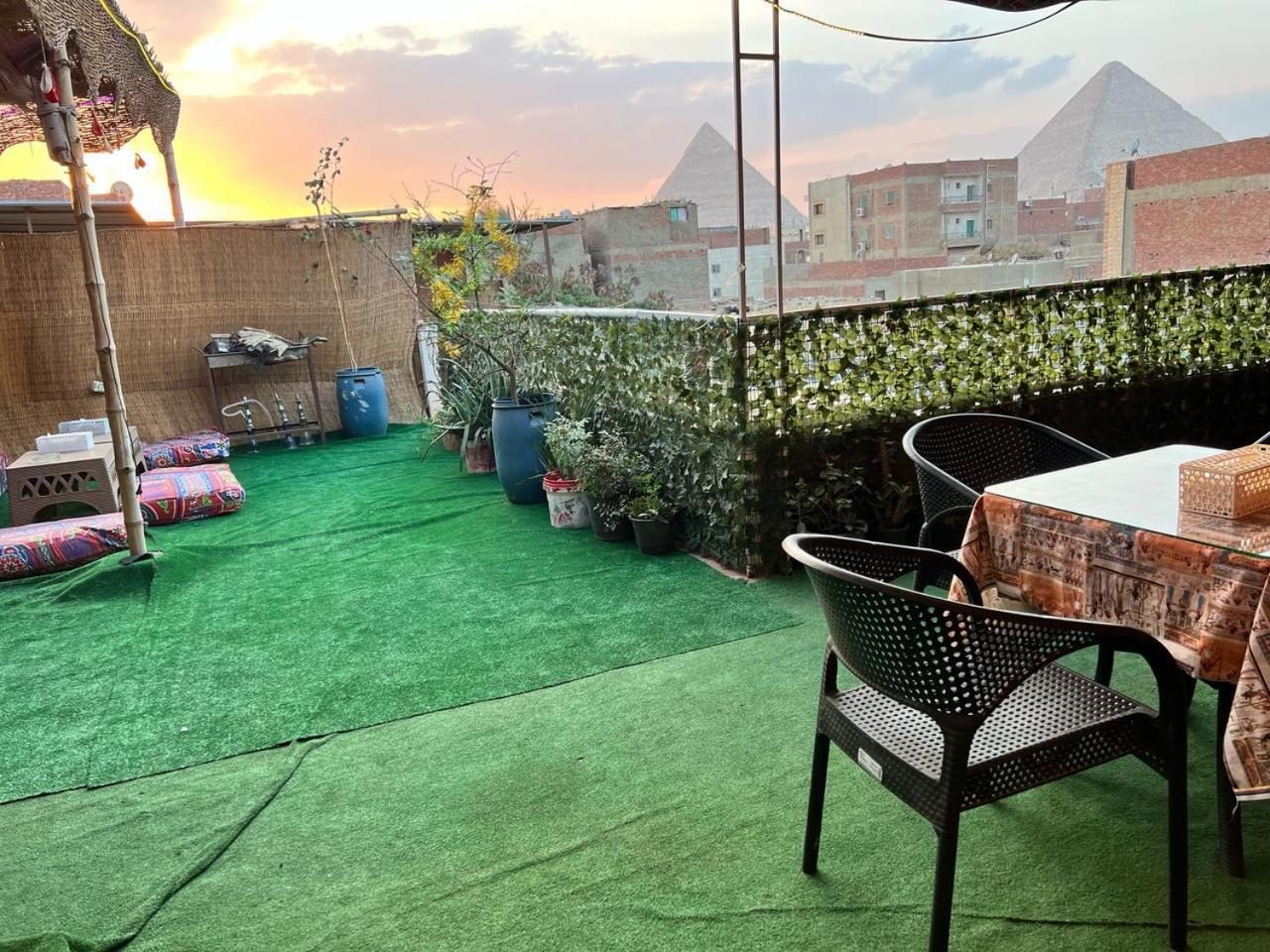 Jana Pyramids View In 3 Bed and Breakfast Kafret el-Gabal Buitenkant foto